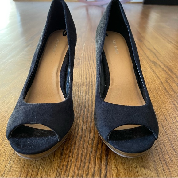 Old Navy Peep Toe Black High Heel - Picture 4 of 16